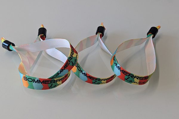 Festivalbändchen mit individuellem Druck