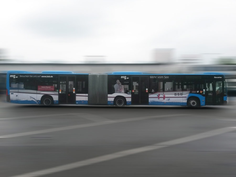 Vollfolierung/Beschriftung Linienbus