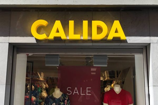 Calida Leuchtbuchstaben