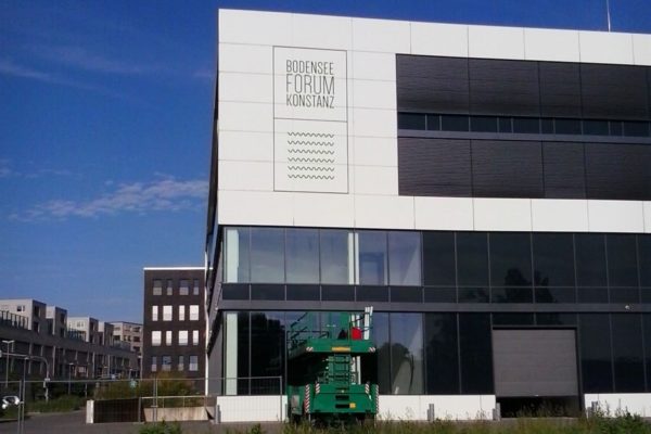 Fassadenbeschriftung Bodensee Forum Konstanz