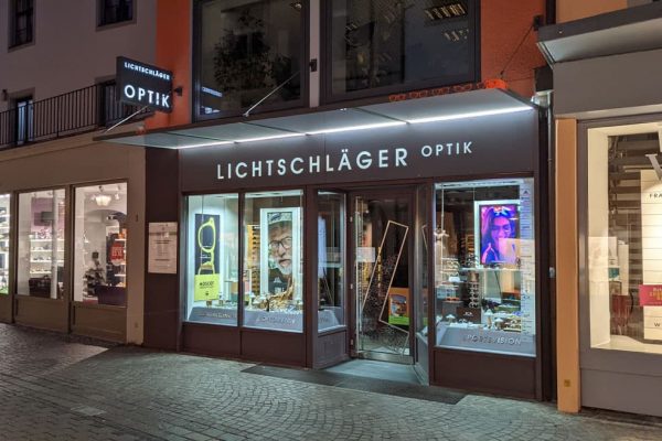 Leuchtreklame Lichtschläger Optik Filiale