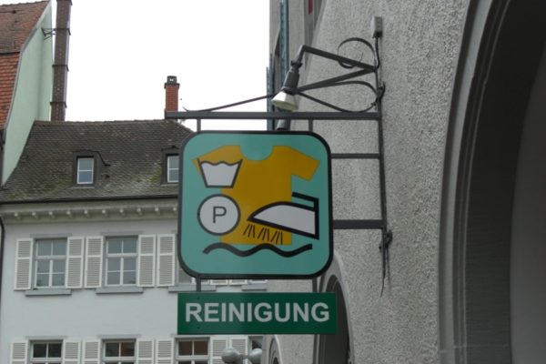 Werbeausleger für ein Reinigungsgeschäft